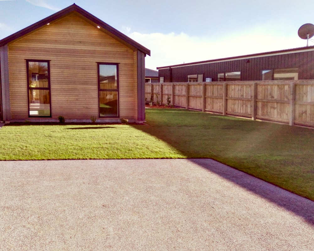 house - contact house contact